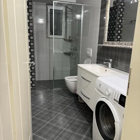 Daisy Apartment *
